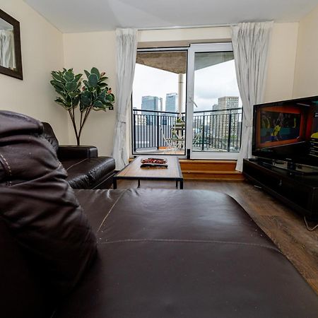 Two Bed Apartment Near Canary Wharf Лондон Экстерьер фото
