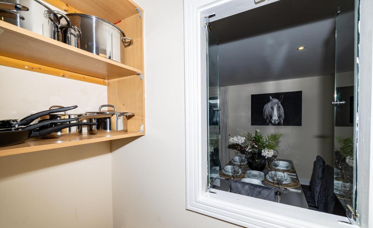 Two Bed Apartment Near Canary Wharf Лондон Экстерьер фото