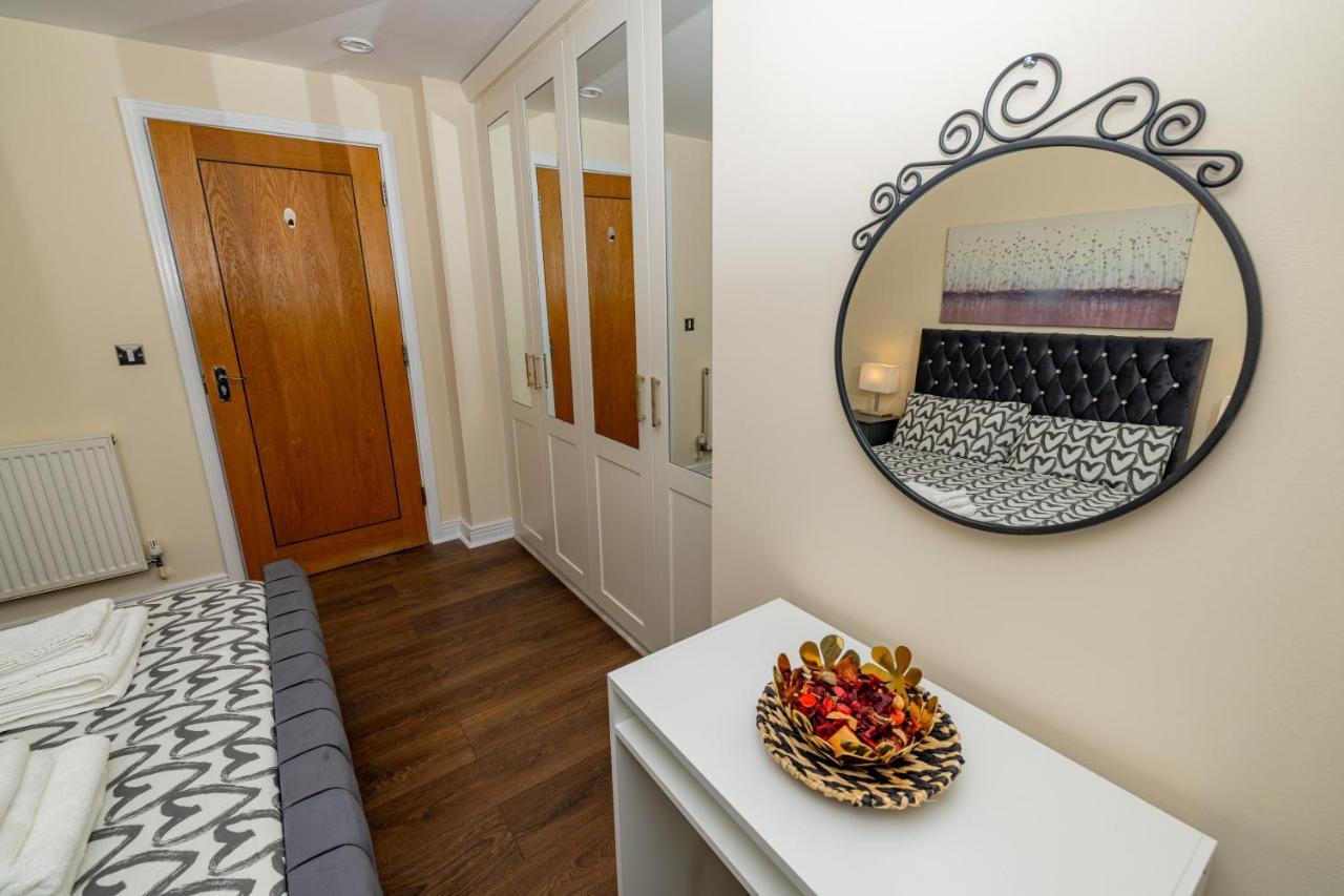 Two Bed Apartment Near Canary Wharf Лондон Экстерьер фото