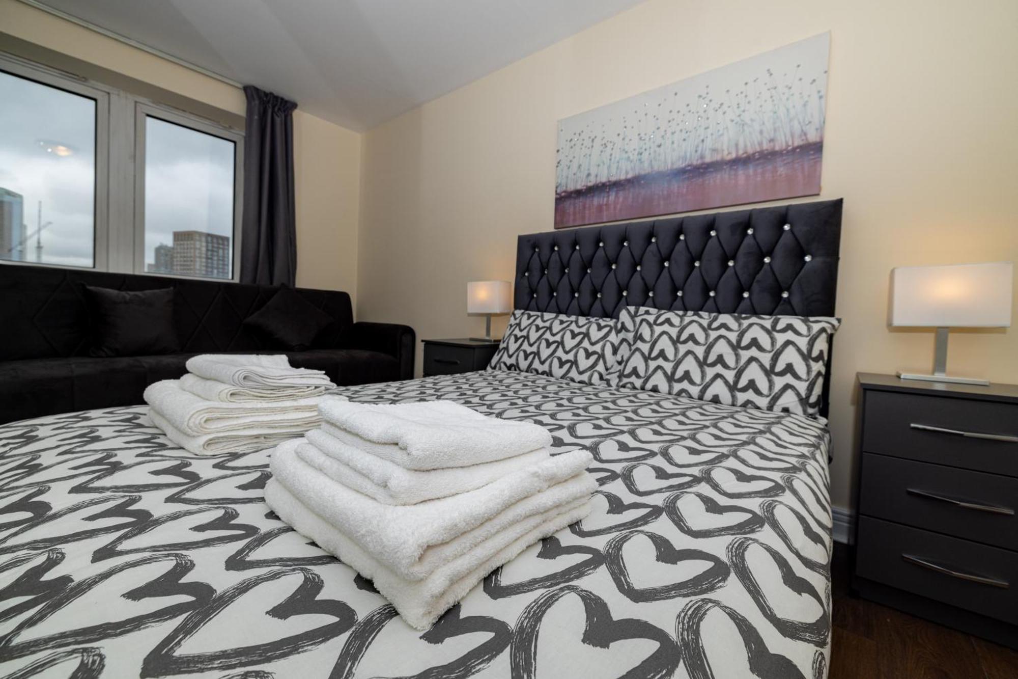 Two Bed Apartment Near Canary Wharf Лондон Экстерьер фото