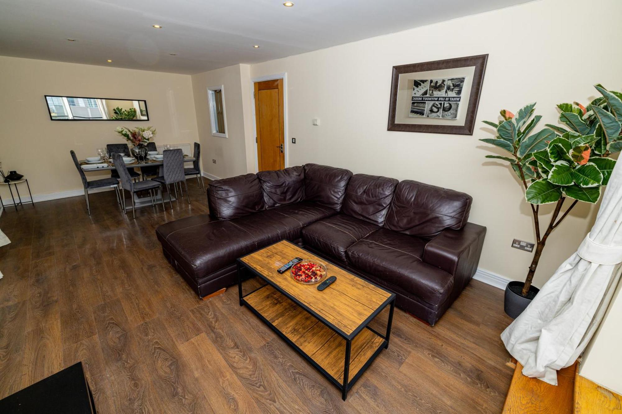 Two Bed Apartment Near Canary Wharf Лондон Экстерьер фото
