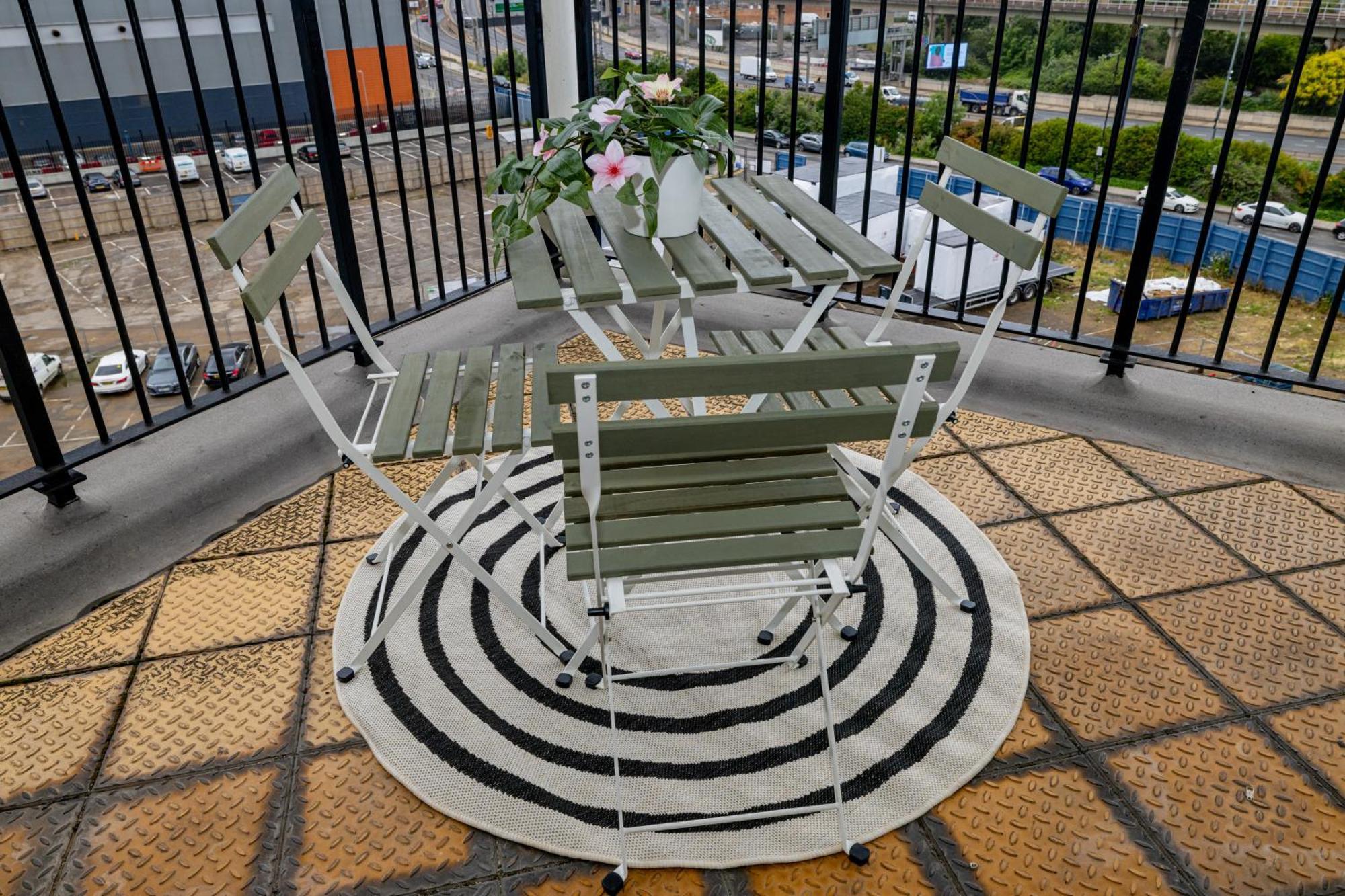Two Bed Apartment Near Canary Wharf Лондон Экстерьер фото